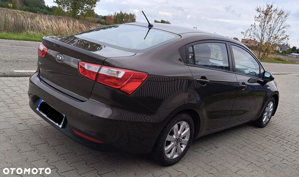 Kia Rio - 13