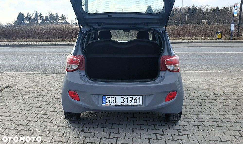 Hyundai i10 - 12