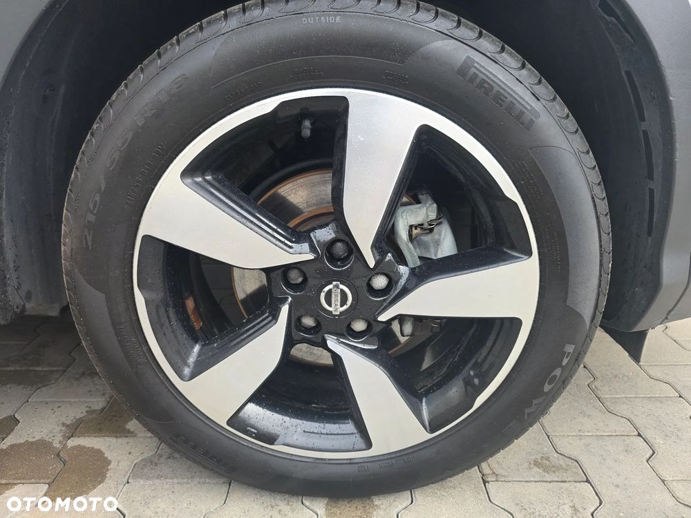 Nissan Qashqai 1.6 dCi Xtronic TEKNA+ - 33