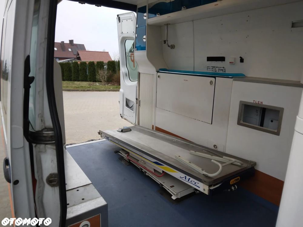 Mercedes-Benz Sprinter - 21