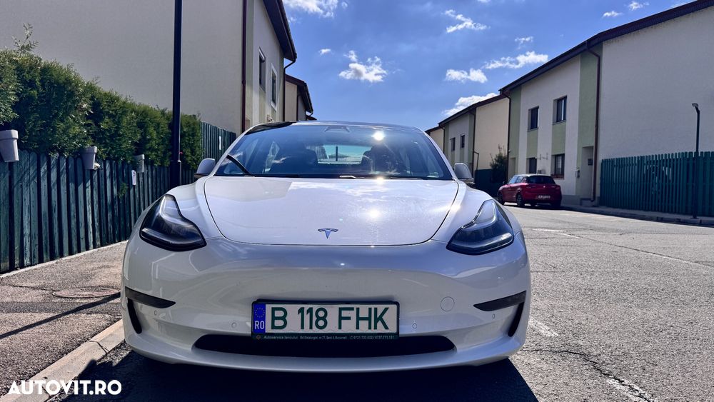 Tesla Model 3 - 15