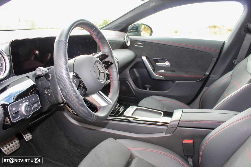 Mercedes-Benz CLA 250 - 16