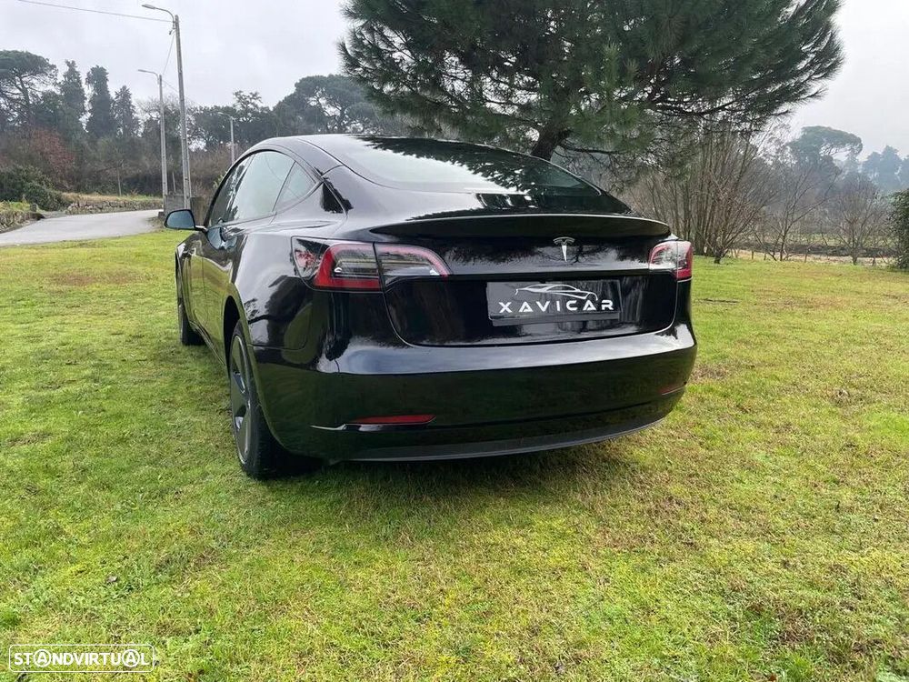 Tesla Model 3 - 35