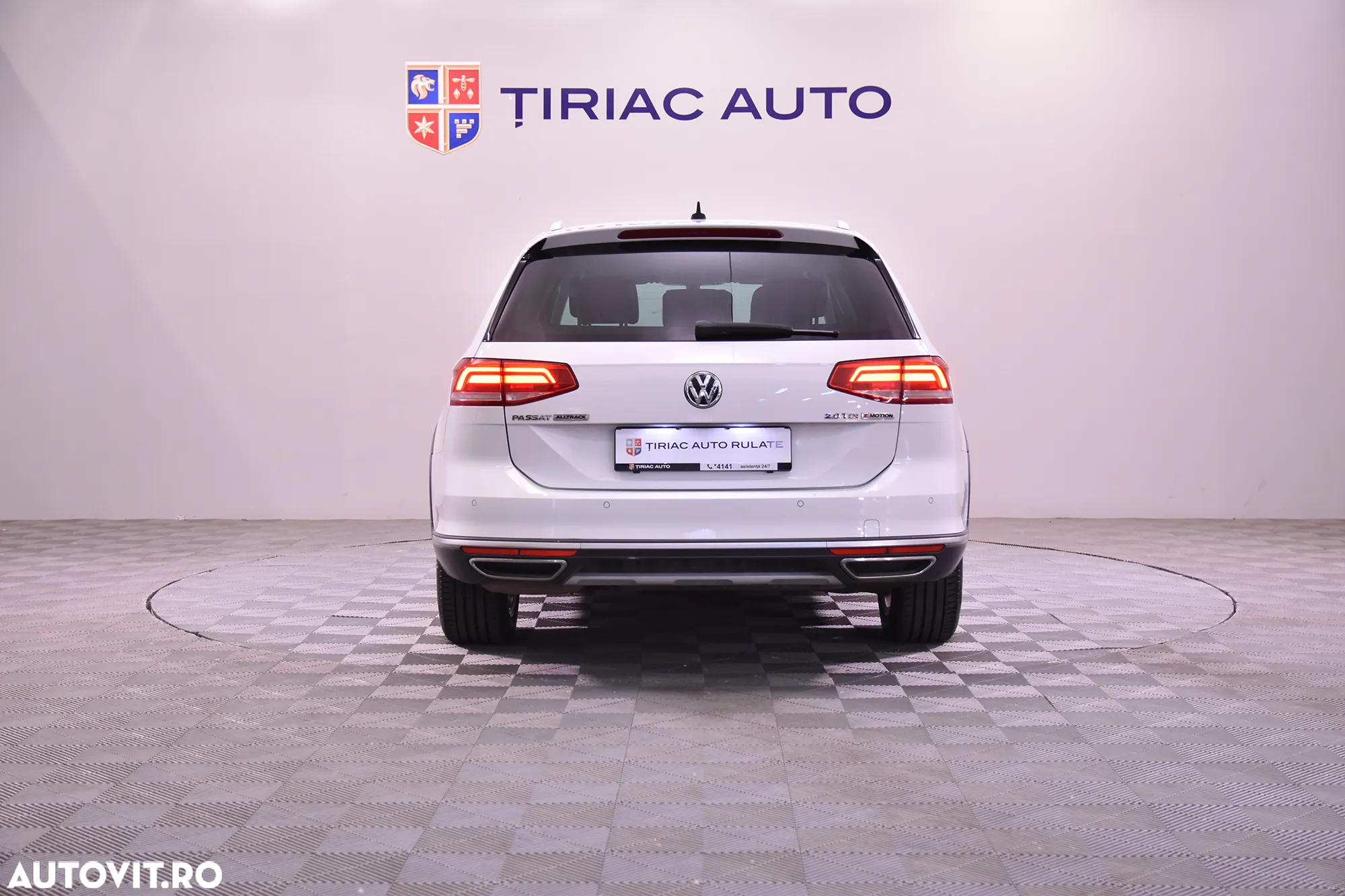 Volkswagen Passat Alltrack 2.0 TDI DSG 4Motion - 4