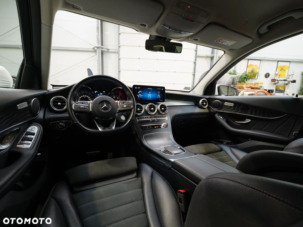 Mercedes-Benz GLC 200 d 4Matic 9G-TRONIC AMG Line - 16