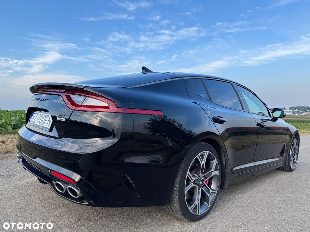 Kia Stinger 3.3 T-GDI V6 GT AWD - 10
