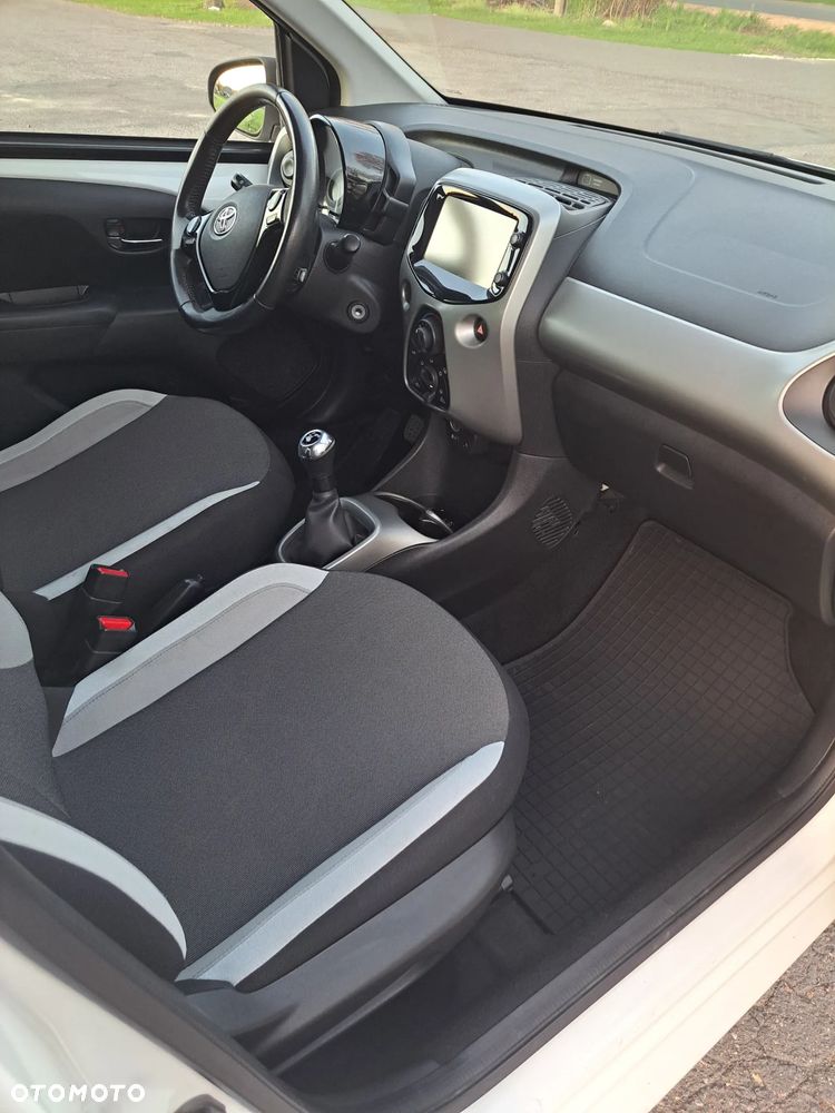 Toyota Aygo 1.0 VVT-i Sprint EU6 - 12