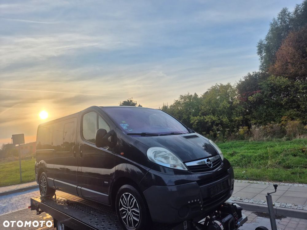 Opel Vivaro - 1