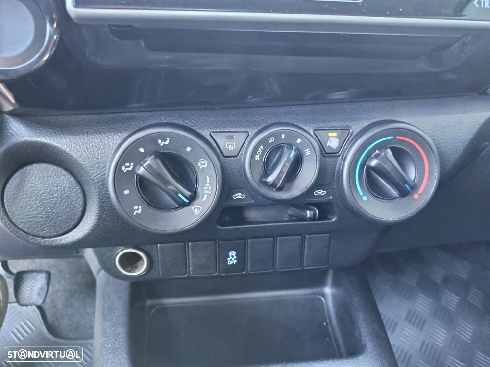 Toyota Hilux - 21