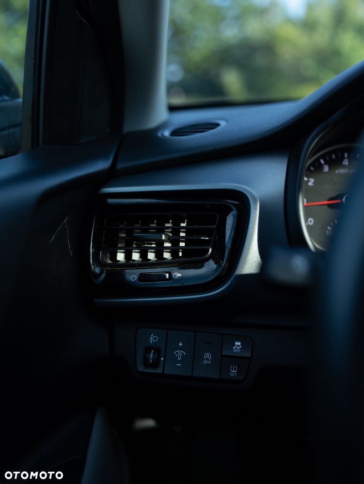 Kia Stonic 1.0 T-GDI MHEV L Business Line DCT - 20