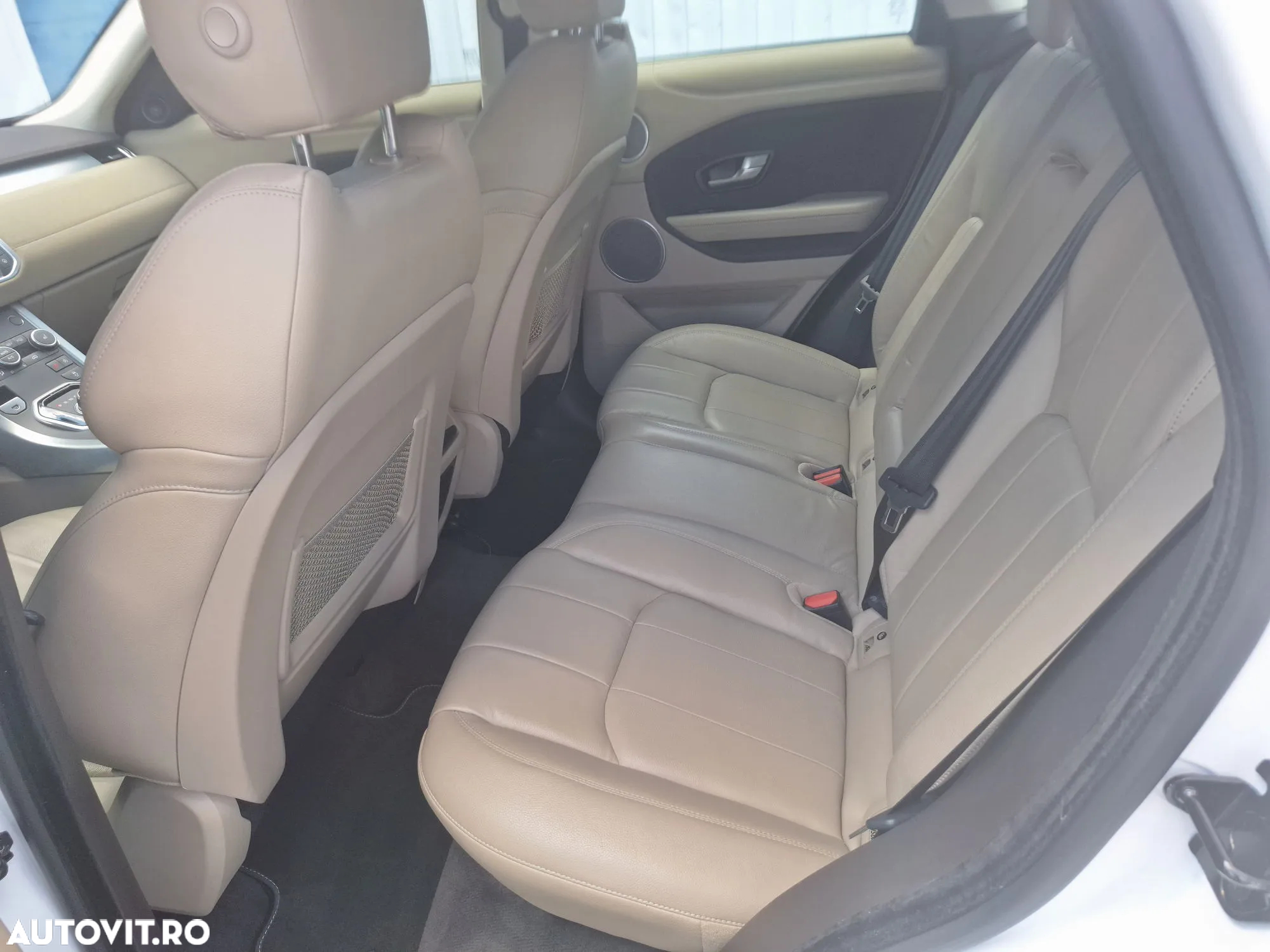 Land Rover Range Rover Evoque - 11