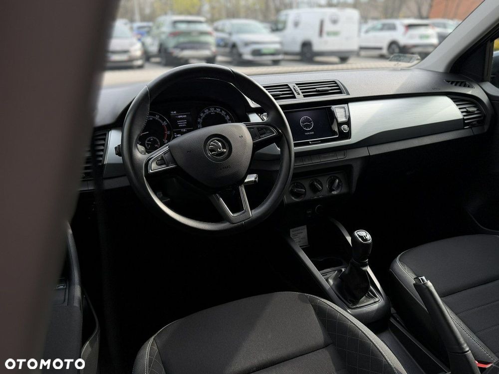 Skoda Fabia - 11