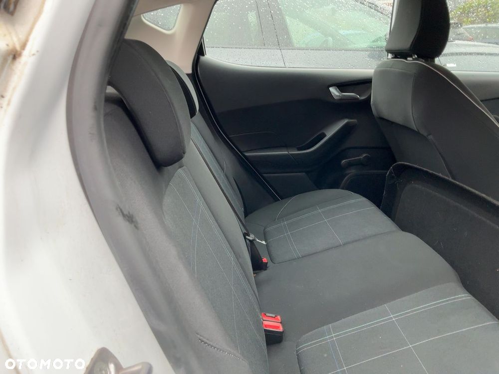 Ford Fiesta 1.1 TREND - 11