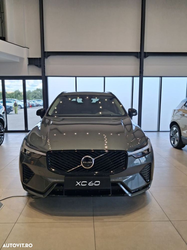 Volvo XC 60 T8 AWD AT PHEV Ultra Dark - 2