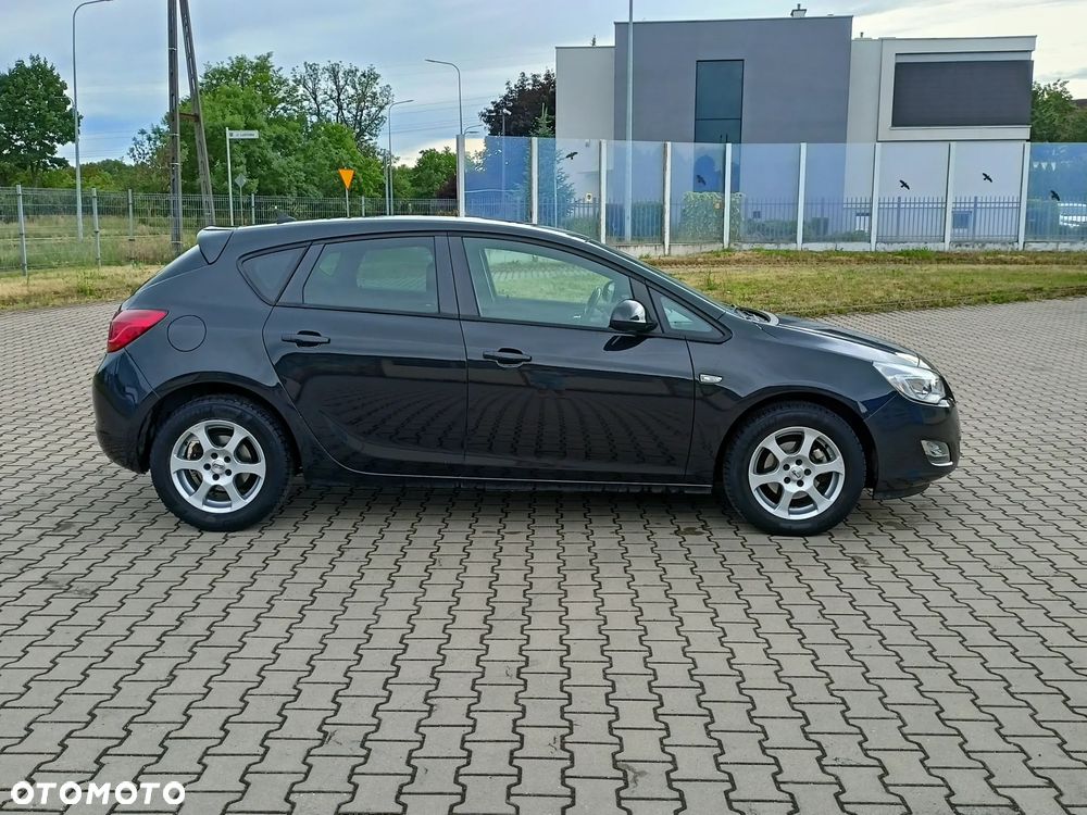 Opel Astra 1.4 Turbo Innovation - 2