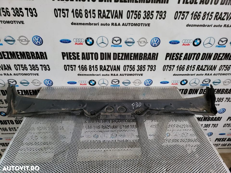 Grila Stergatoare BMW F30 F31 Volan Stanga Dezmembrez BMW F30 - 3