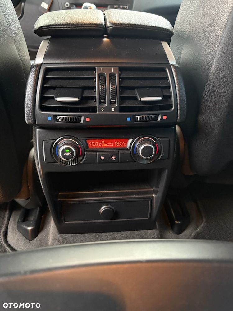 BMW X6 - 11
