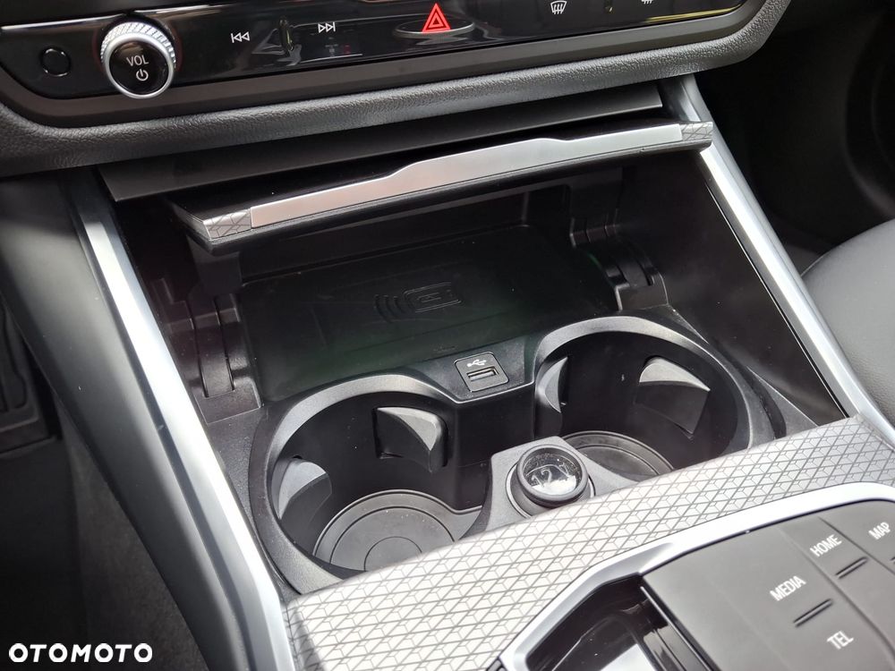 BMW Seria 3 320d mHEV M Sport sport - 22