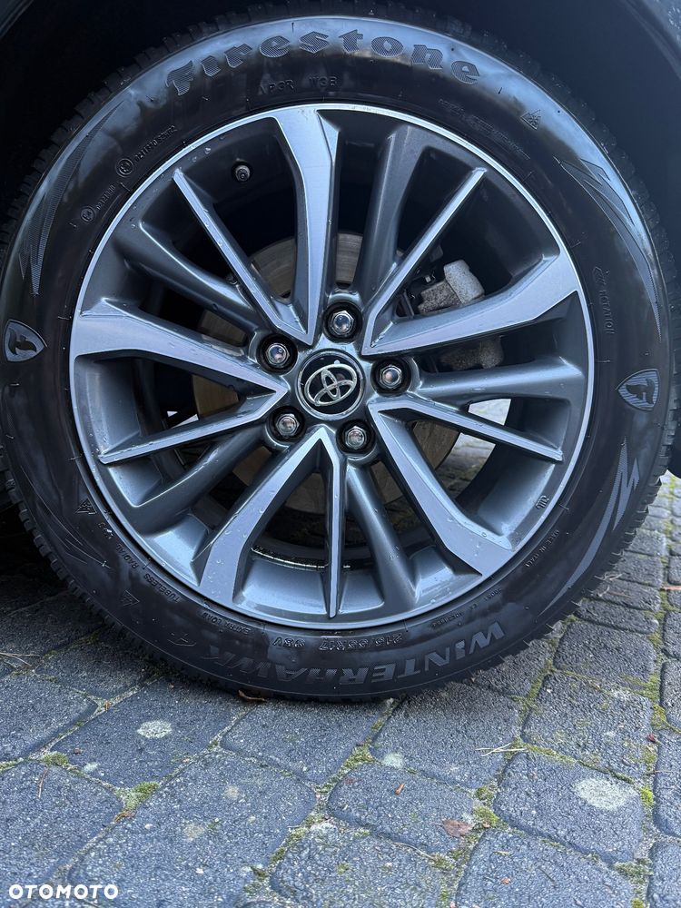 Toyota Avensis 2.0 D-4D Premium - 13