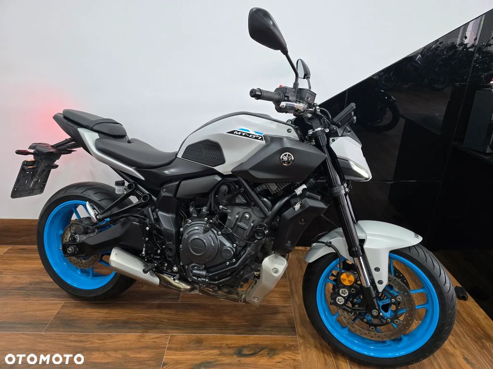 Yamaha MT - 30