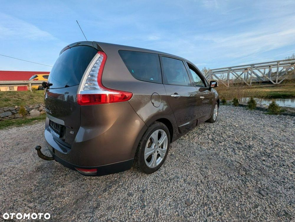 Renault Grand Scenic - 5