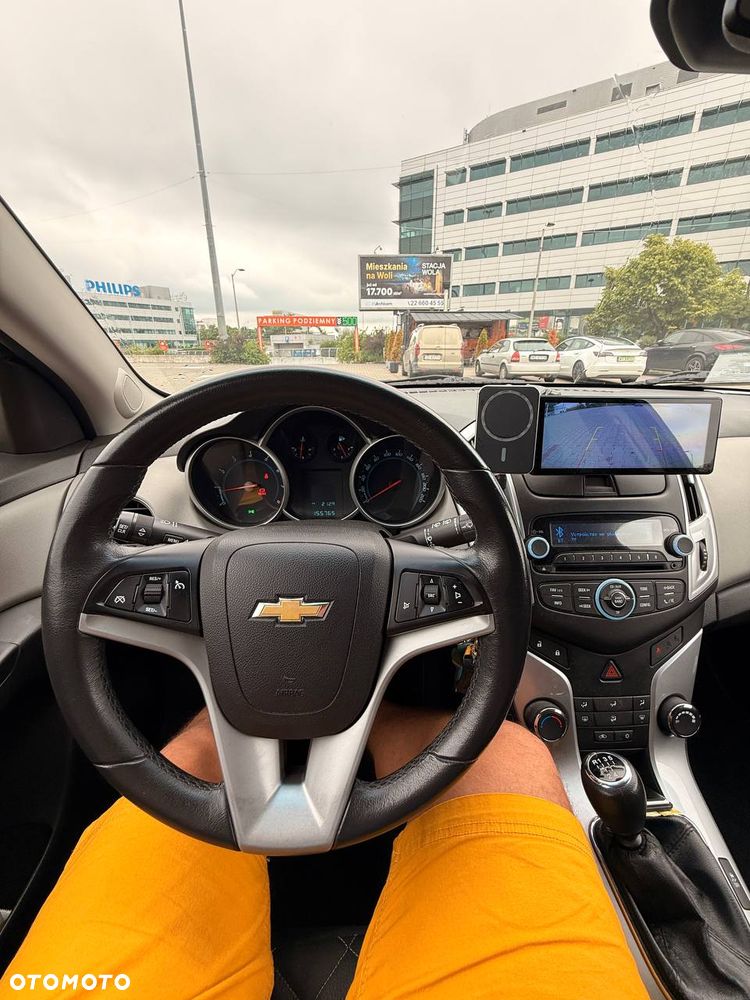 Chevrolet Cruze 1.6 LT - 3