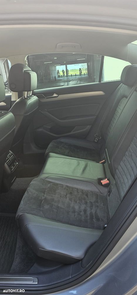 Volkswagen Passat 2.0 TDI SCR DSG Comfortline - 15