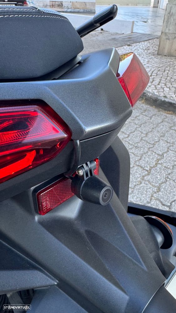 Yamaha X-Max - 15