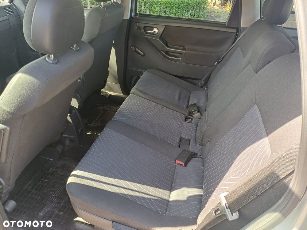 Opel Meriva - 8