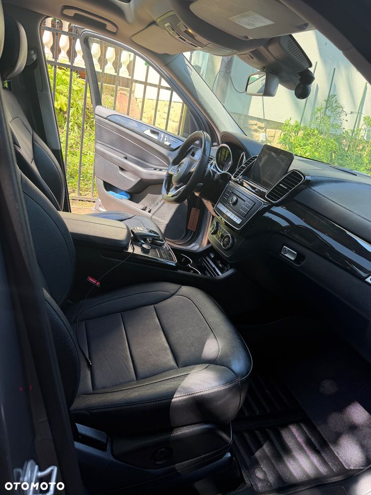 Mercedes-Benz GLS 350 d 4-Matic - 20
