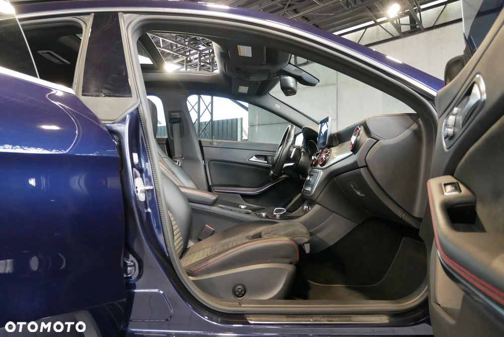 Mercedes-Benz CLA AMG 45 4Matic AMG Speedshift DCT 7G - 9