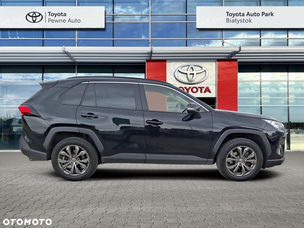 Toyota RAV4 - 6