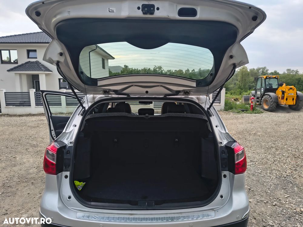 Suzuki S-Cross 1.6 DDIS Allgrip Comfort+ - 13
