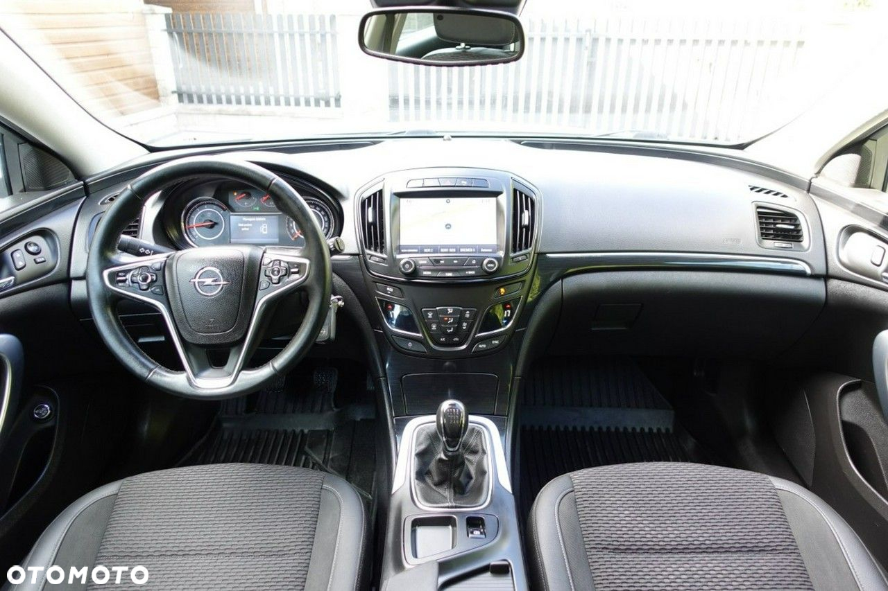 Opel Insignia - 13