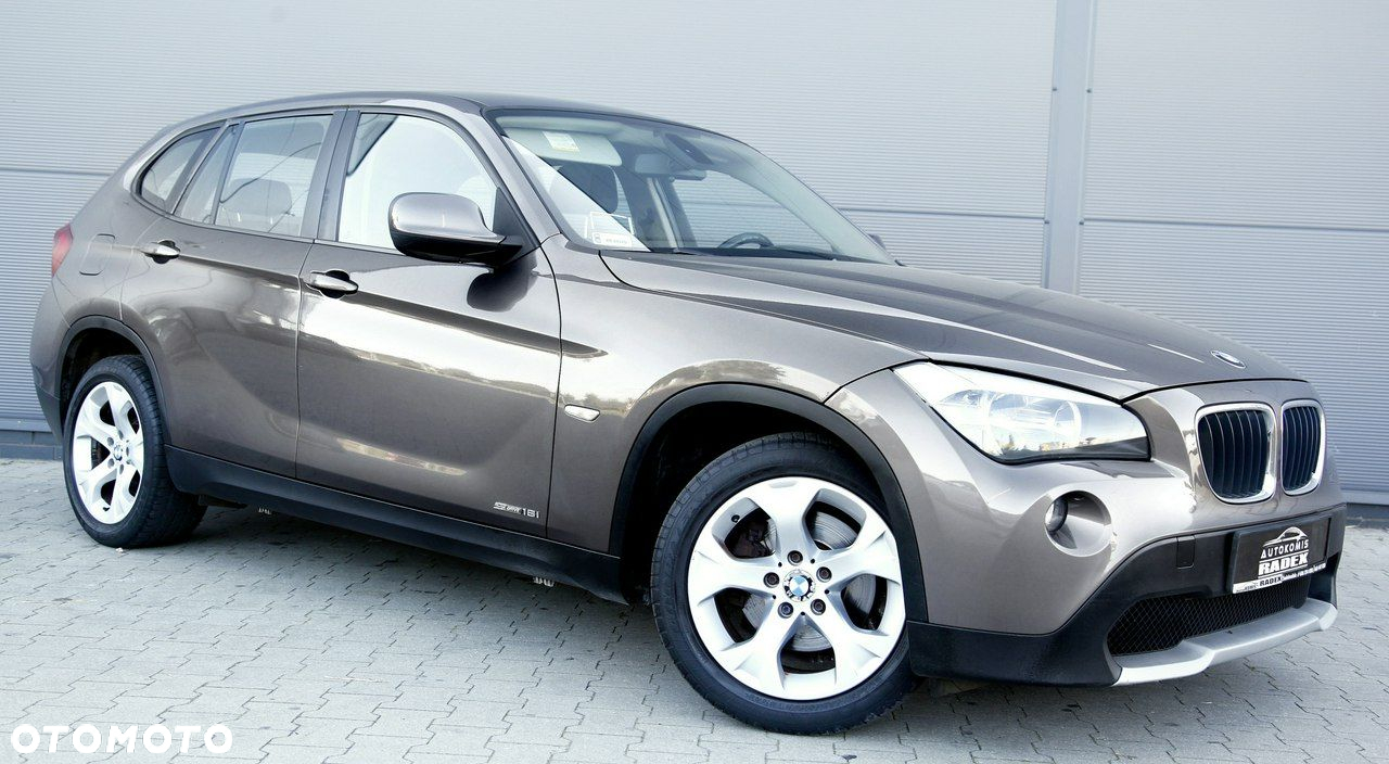 BMW X1 sDrive18i - 9