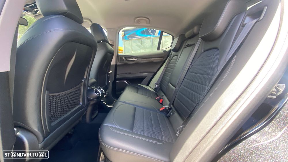 Alfa Romeo Stelvio 2.2 D Super AT8 - 22
