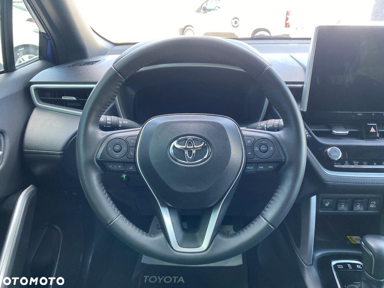 Toyota Corolla Cross 2.0 Hybrid Style AWD - 28
