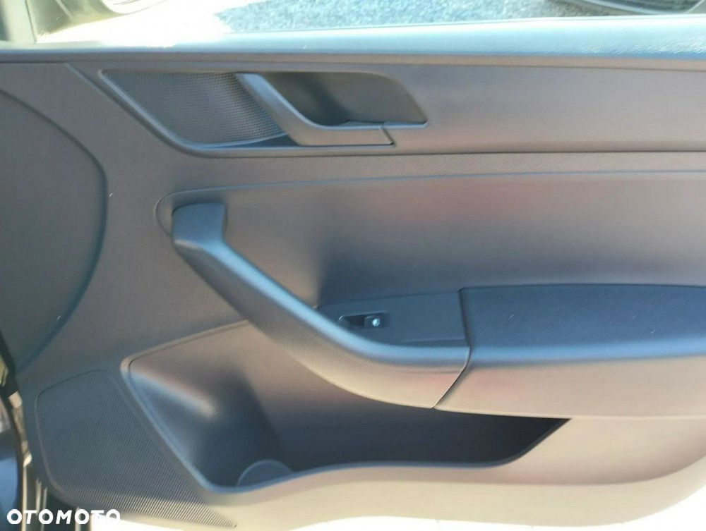 Skoda RAPID 1.2 Active - 20