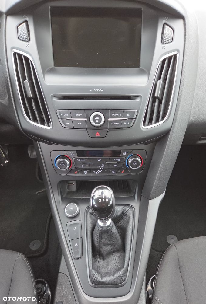 Ford Focus 1.0 EcoBoost Trend Edition Business - 10
