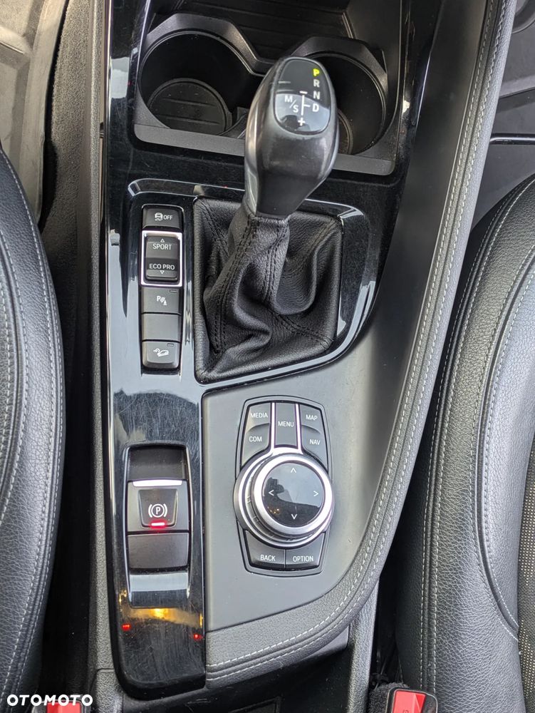 BMW X1 xDrive18d xLine - 13