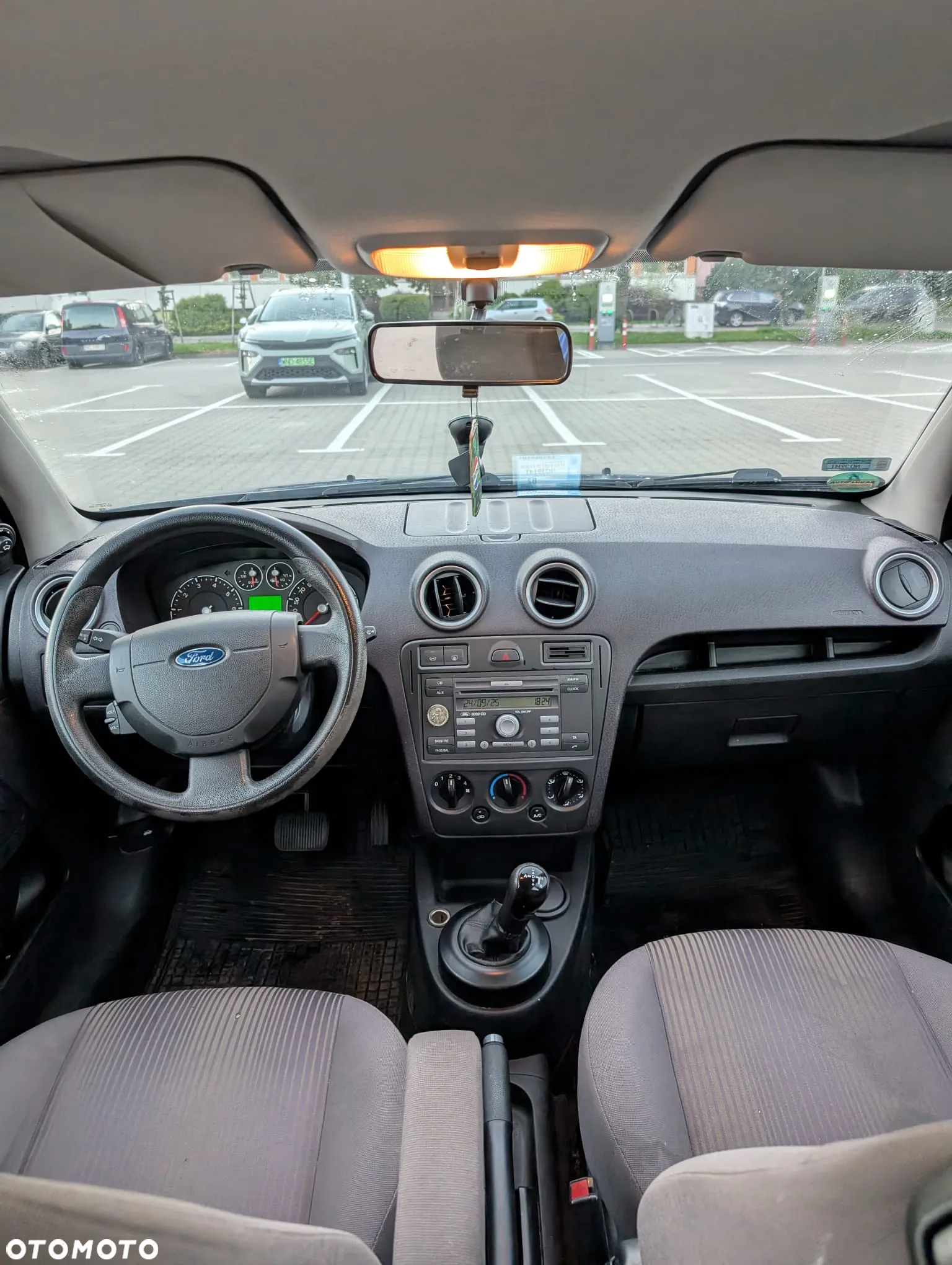 Ford Fusion - 16