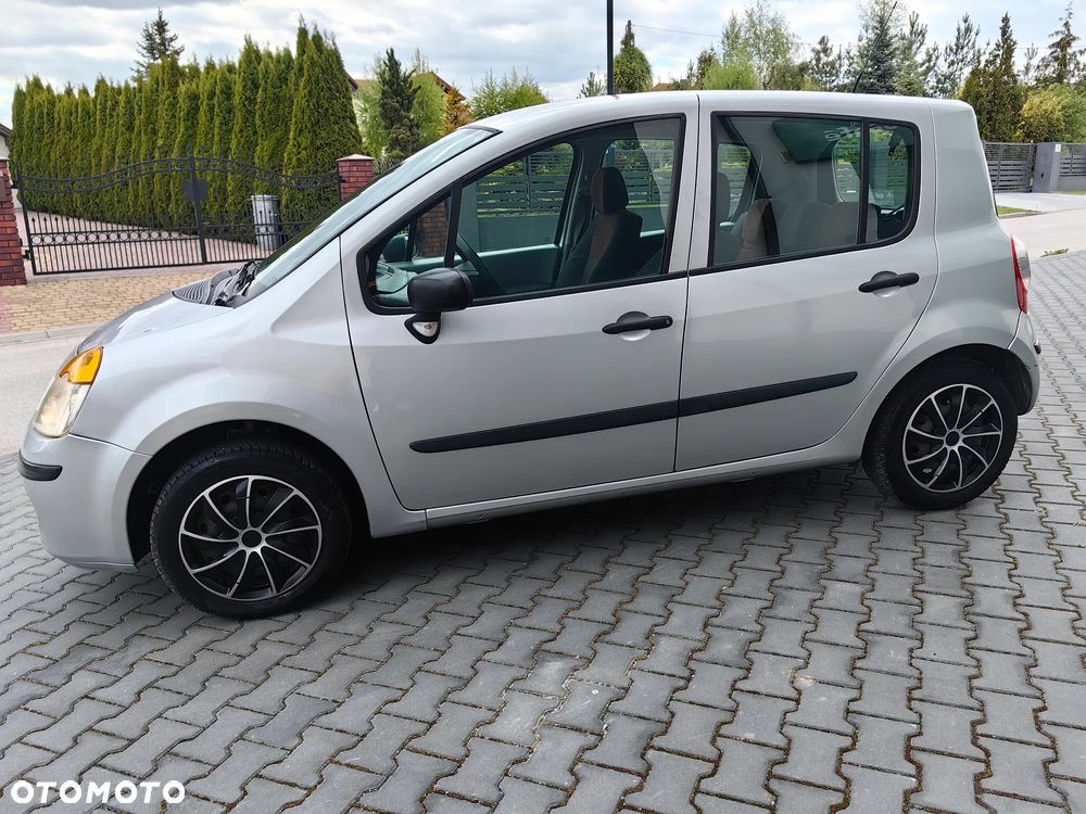 Renault Modus 1.4 16V Alize - 10