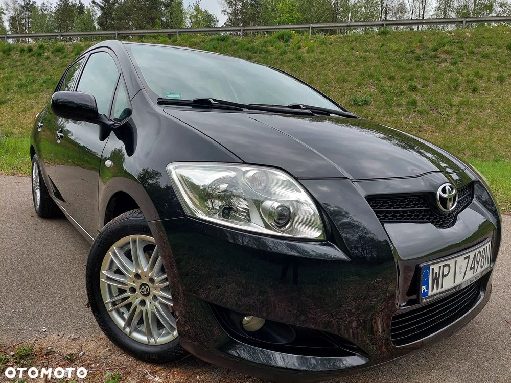 Toyota Auris - 2
