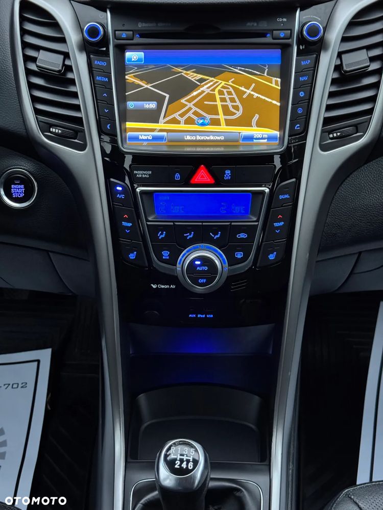 Hyundai i30 1.6 CRDi Premium - 22