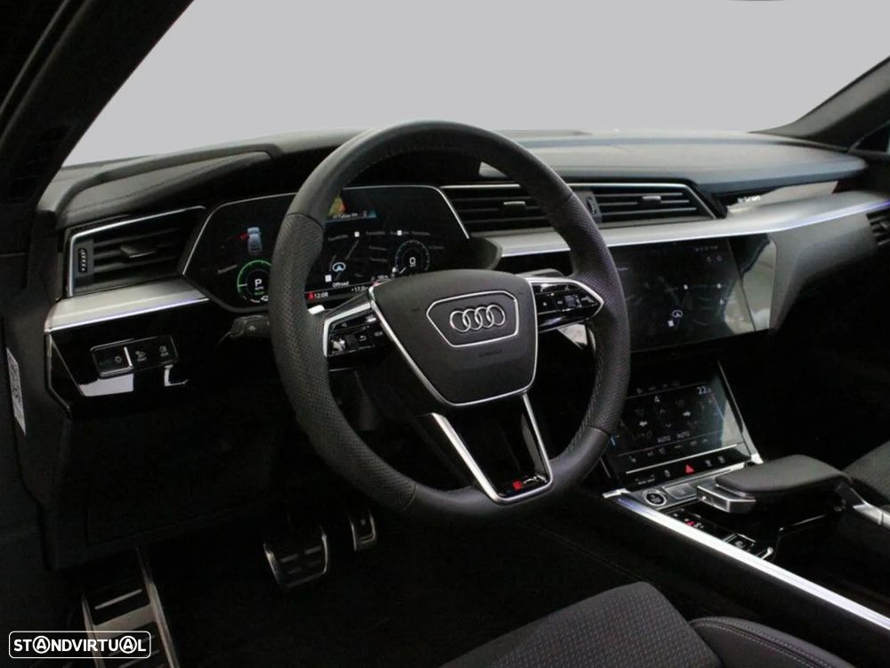Audi Q8 e-Tron Sportback 55 quattro S line - 6
