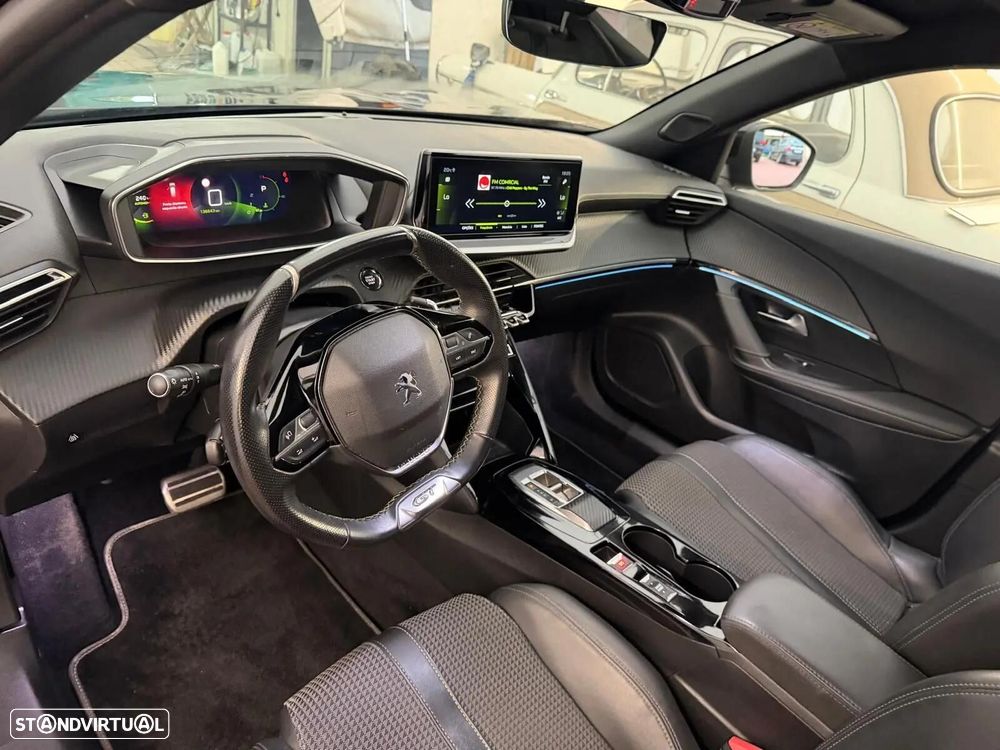 Peugeot 2008 1.5 BlueHDi GT Pack EAT8 - 53