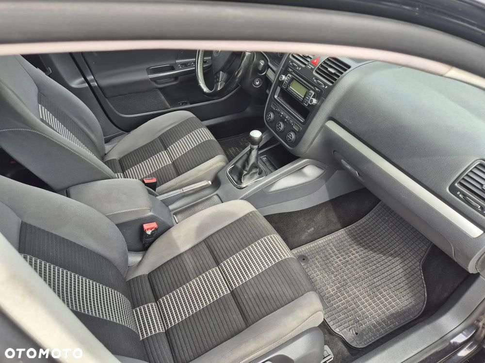 Volkswagen Golf 2.0 TDI United - 17