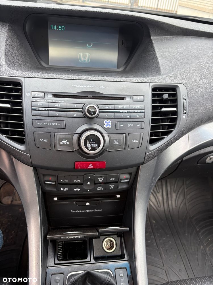 Honda Accord 2.2d Executive Nav - 25