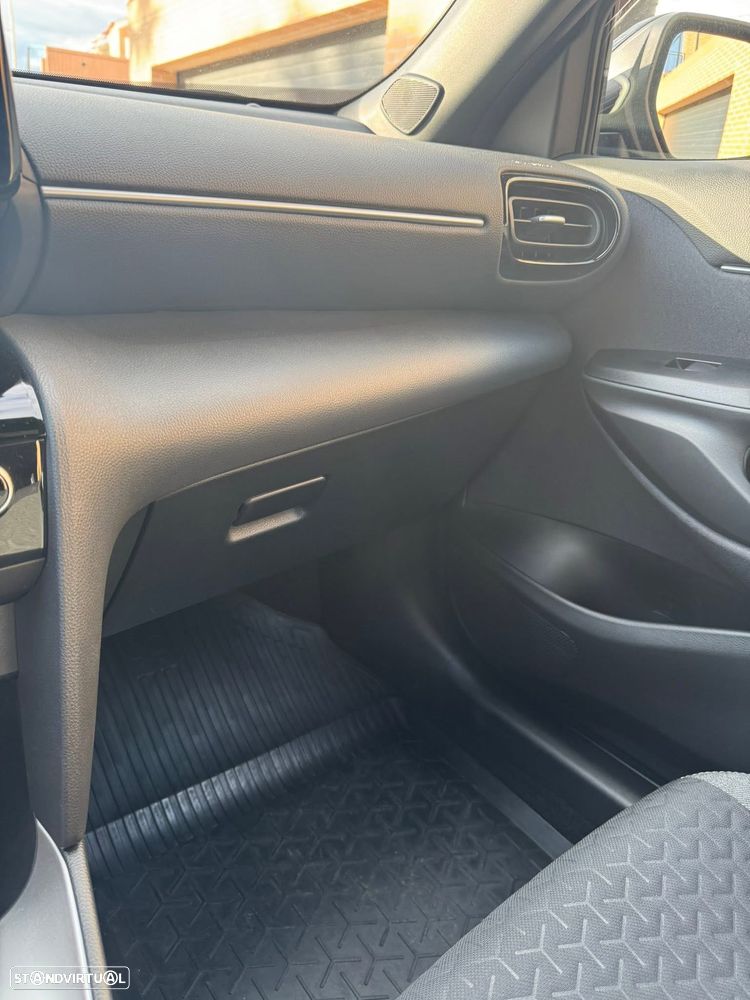 Toyota Yaris Cross 1.5 HDF Premiere Edition - 10