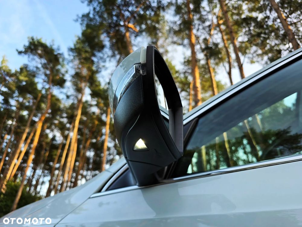 Skoda Octavia 2.0 TDI DSG Premium Edition - 27